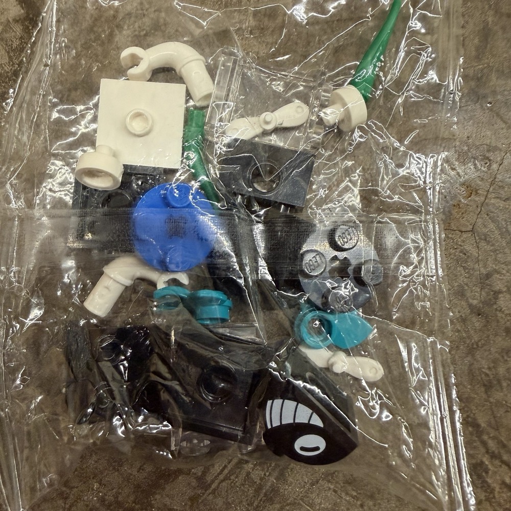Lego Mixed Lot + Roblox Figure - Picture 5 of 12